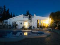 Resale - Country Villa   - Crevillente - Crevillent