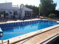 Resale - Country Villa   - Crevillente - Crevillent