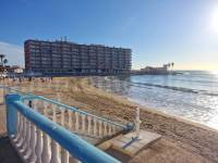 Resale - Apartment  - Torrevieja - Playa de los Locos