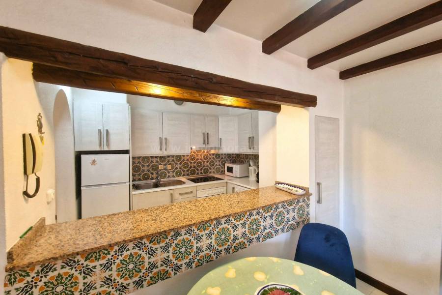 Resale - Apartment  - Torrevieja - Playa de los Locos