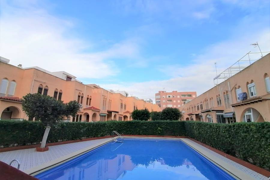 Resale - Town House  - La Mata