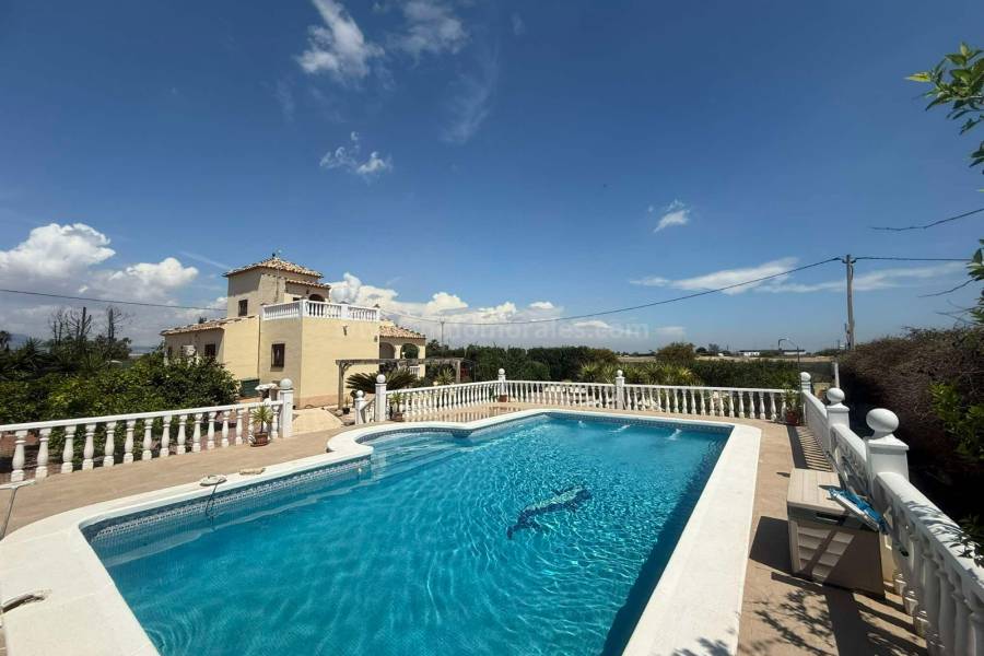 Herverkoop - Villa ( Finca ) - Dolores