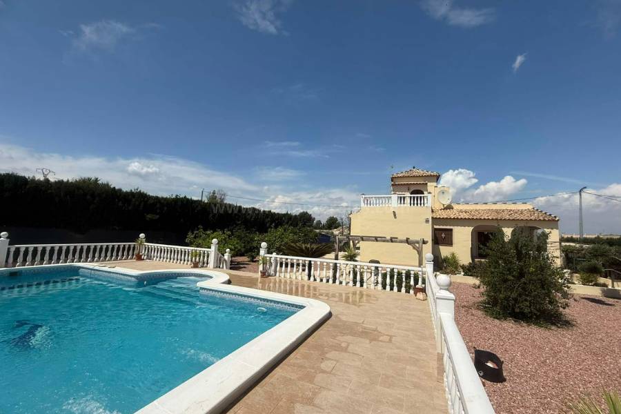 Herverkoop - Villa ( Finca ) - Dolores