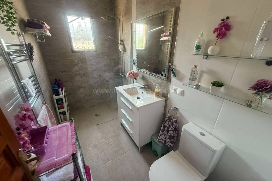 Herverkoop - Villa ( Finca ) - Dolores