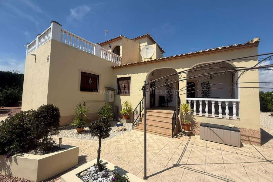 Herverkoop - Villa ( Finca ) - Dolores