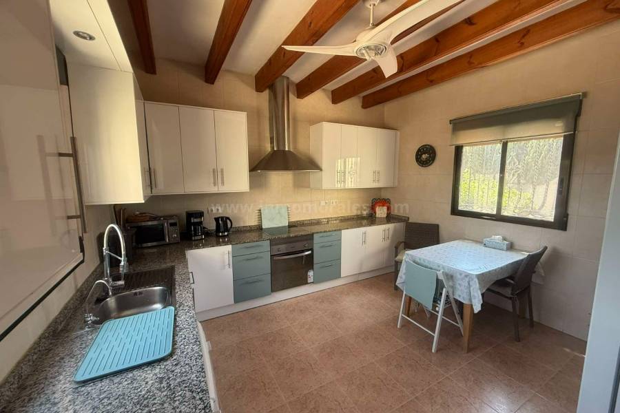 Herverkoop - Villa ( Finca ) - Dolores