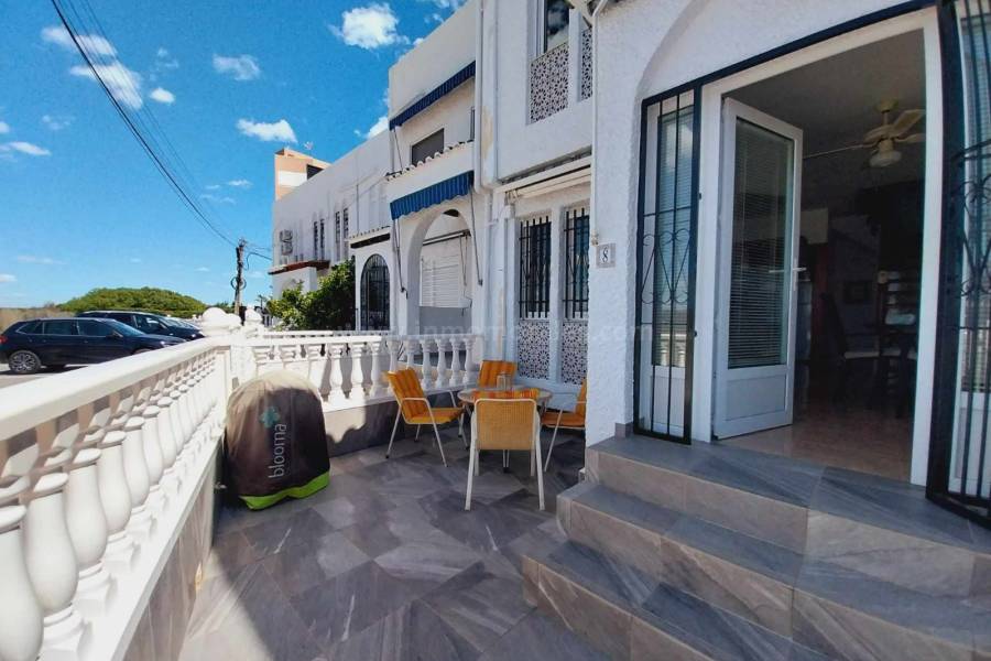 Revente - Maison mitoyenne - La Mata