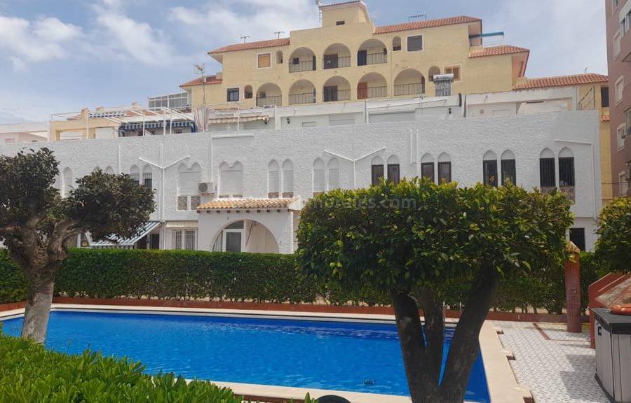 Revente - Maison mitoyenne - La Mata