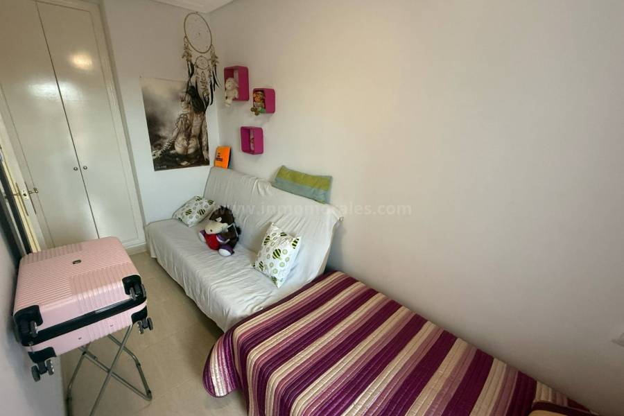 Herverkoop - Appartement - Daya Nueva