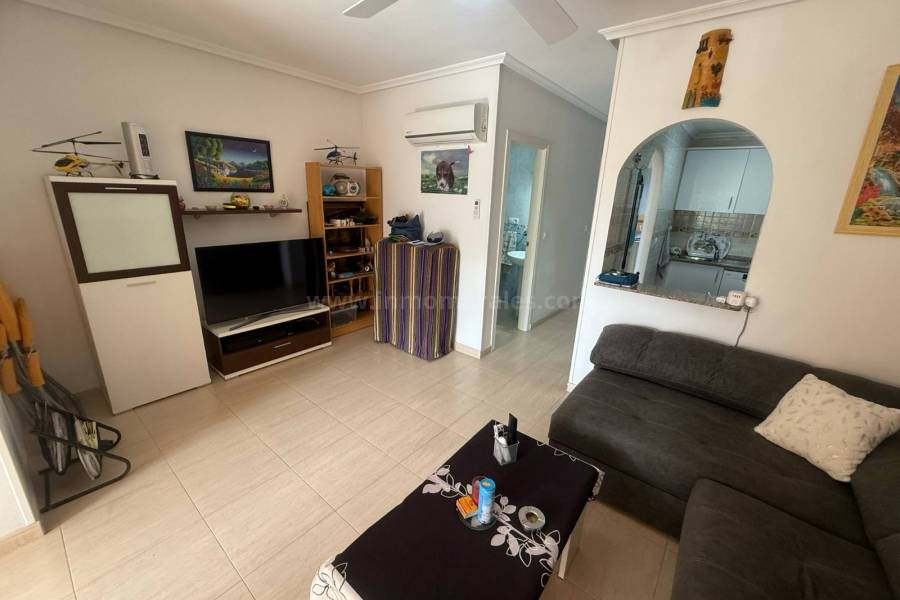 Herverkoop - Appartement - Daya Nueva