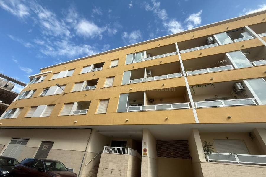 Resale - Apartment  - Almoradí