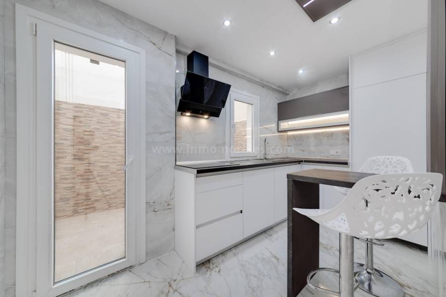 Wiederverkauf - Wohnung/Apartment - Torrevieja - Playa del Cura