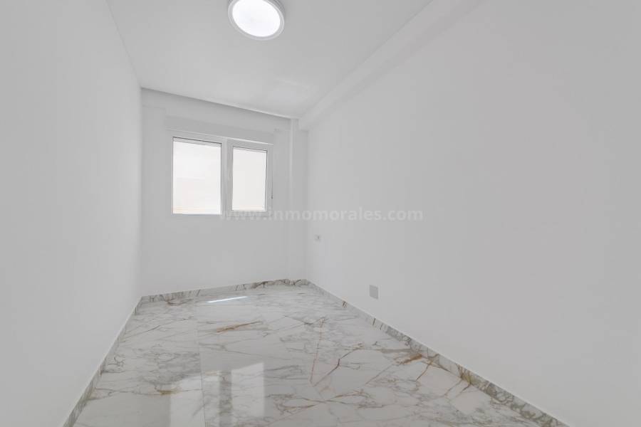 Wiederverkauf - Wohnung/Apartment - Torrevieja - Playa del Cura