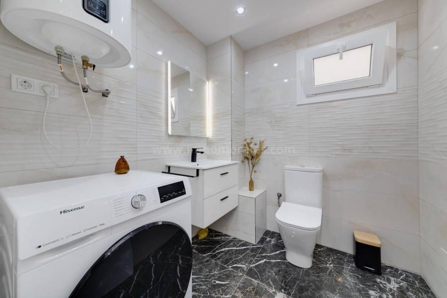 Wiederverkauf - Wohnung/Apartment - Torrevieja - Playa del Cura