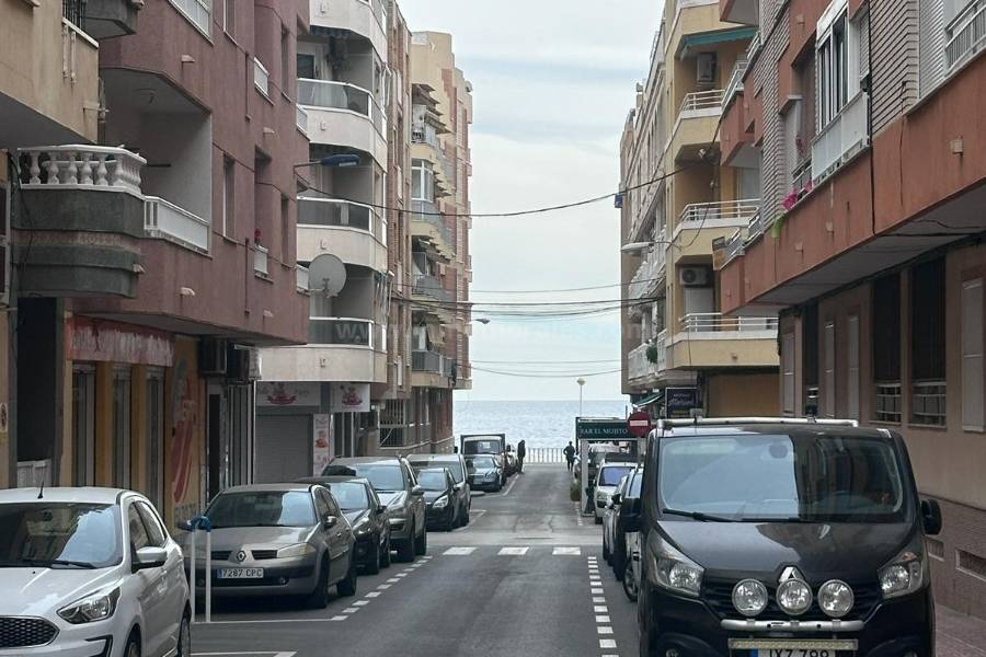 Wiederverkauf - Studio - Torrevieja - Playa del Cura
