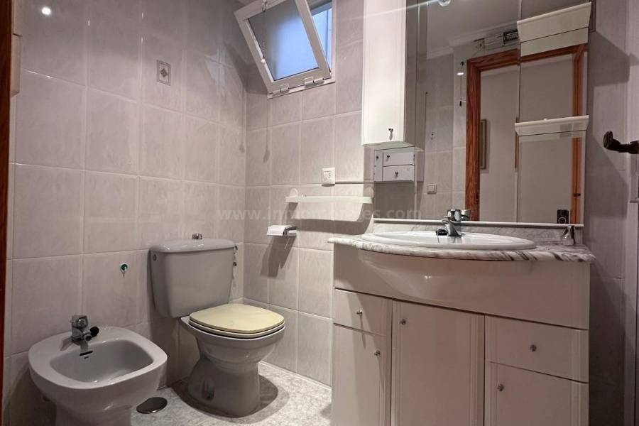 Wiederverkauf - Wohnung/Apartment - Torrevieja - Playa del Cura