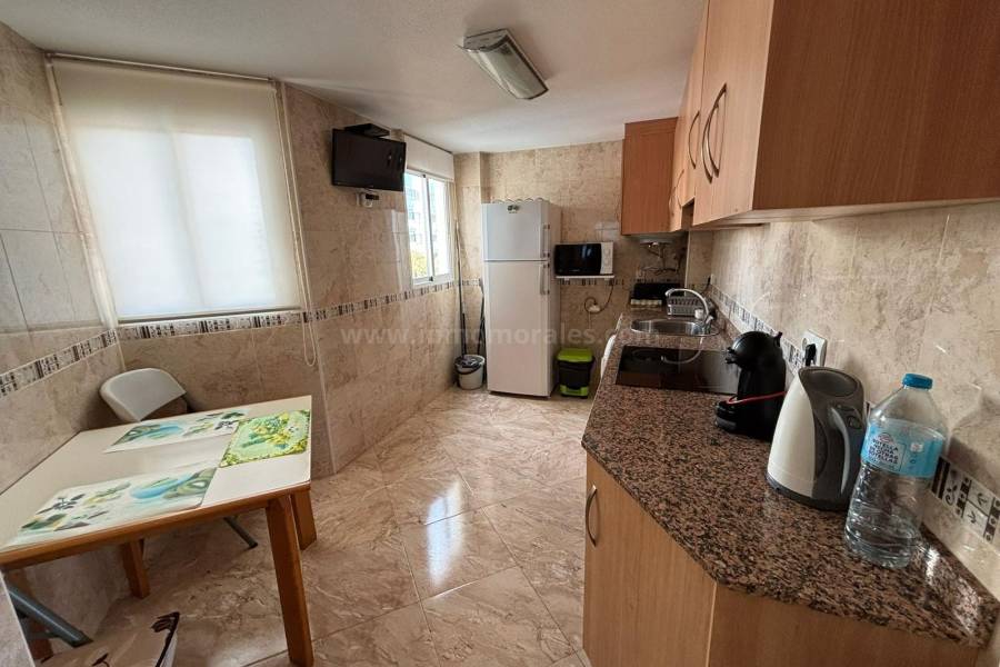 Resale - Apartment  - Torrevieja - Playa de los Locos