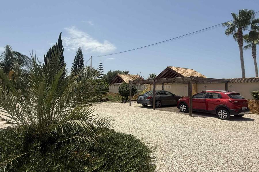 Resale - Country Villa   - Catral