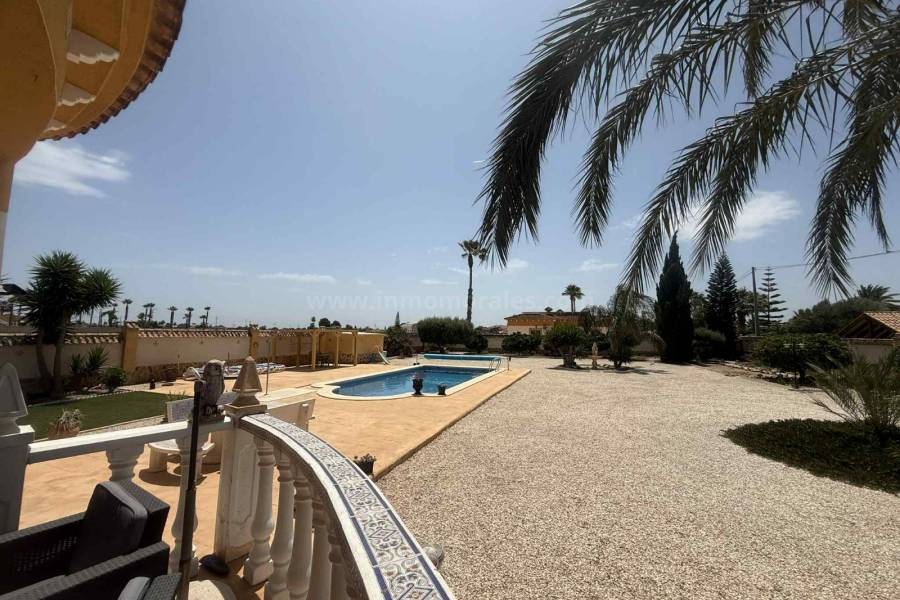 Resale - Country Villa   - Catral