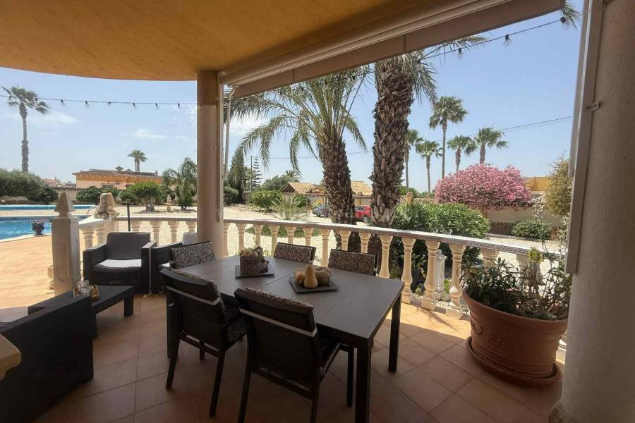 Resale - Country Villa   - Catral