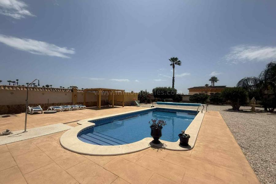 Resale - Country Villa   - Catral