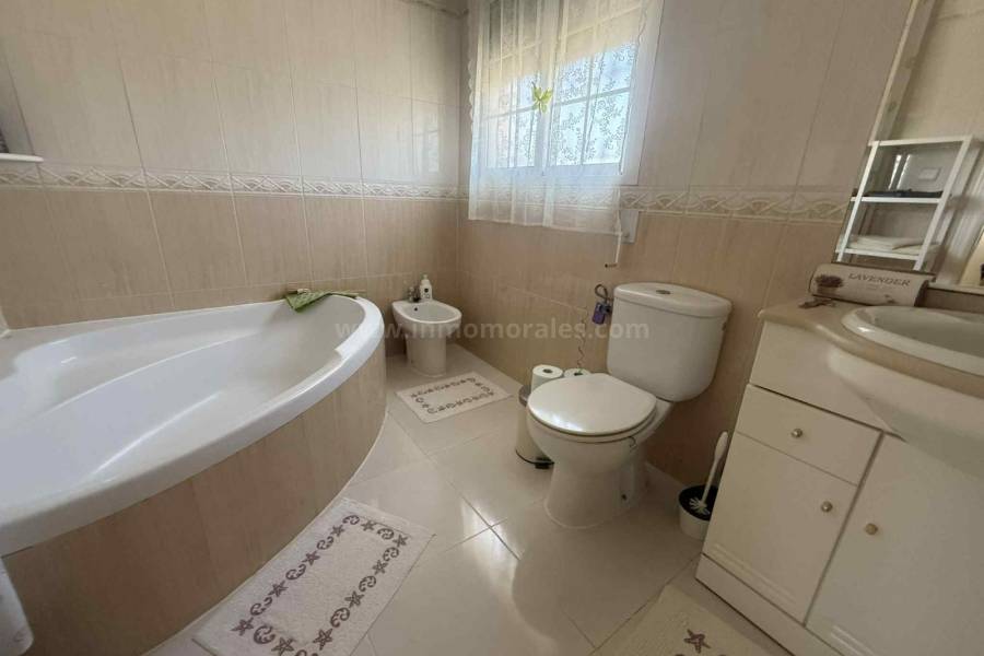 Resale - Country Villa   - Catral