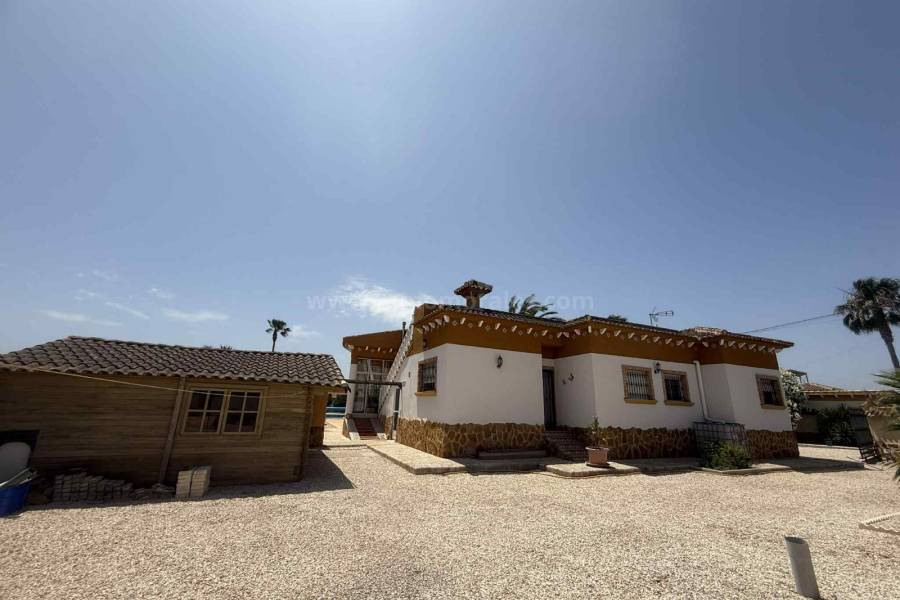 Resale - Country Villa   - Catral