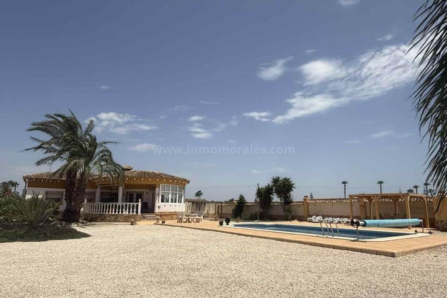 Resale - Country Villa   - Catral