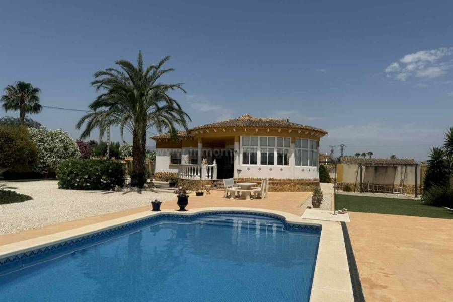 Resale - Country Villa   - Catral