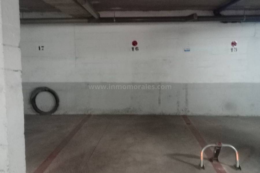 Resale - Garage - La Mata
