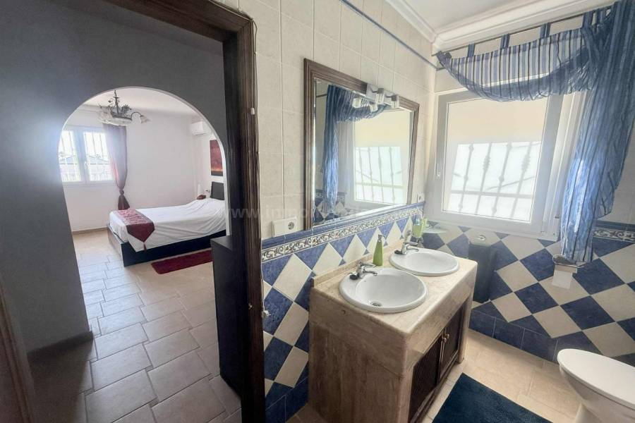 Revente - Maison individuelle / Villa - Almoradí