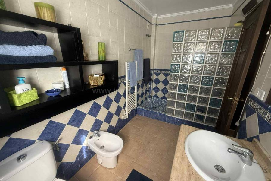 Revente - Maison individuelle / Villa - Almoradí