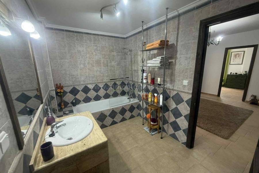 Revente - Maison individuelle / Villa - Almoradí