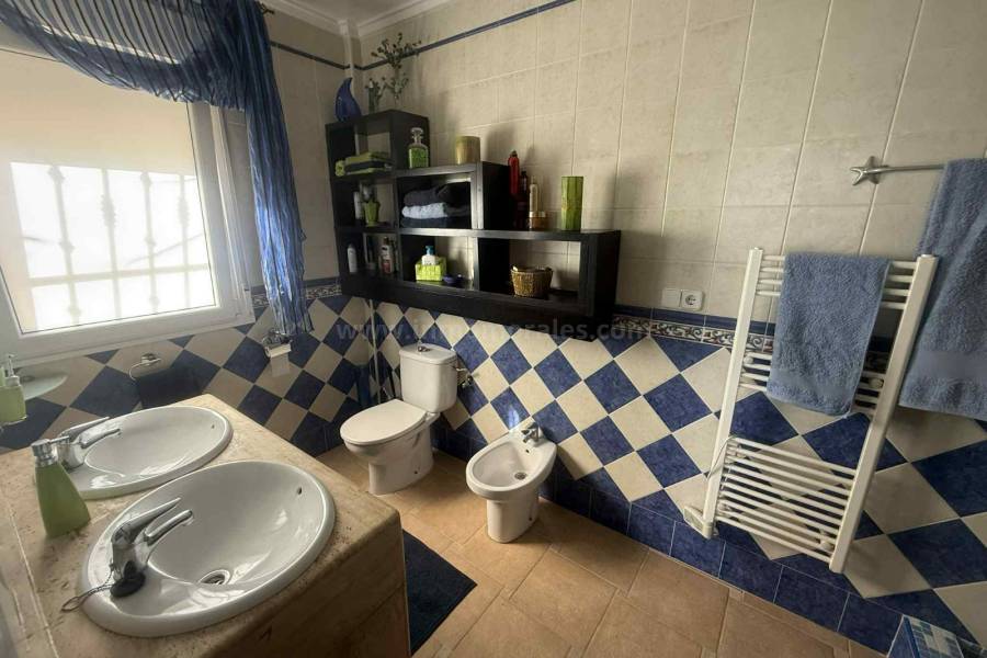 Revente - Maison individuelle / Villa - Almoradí