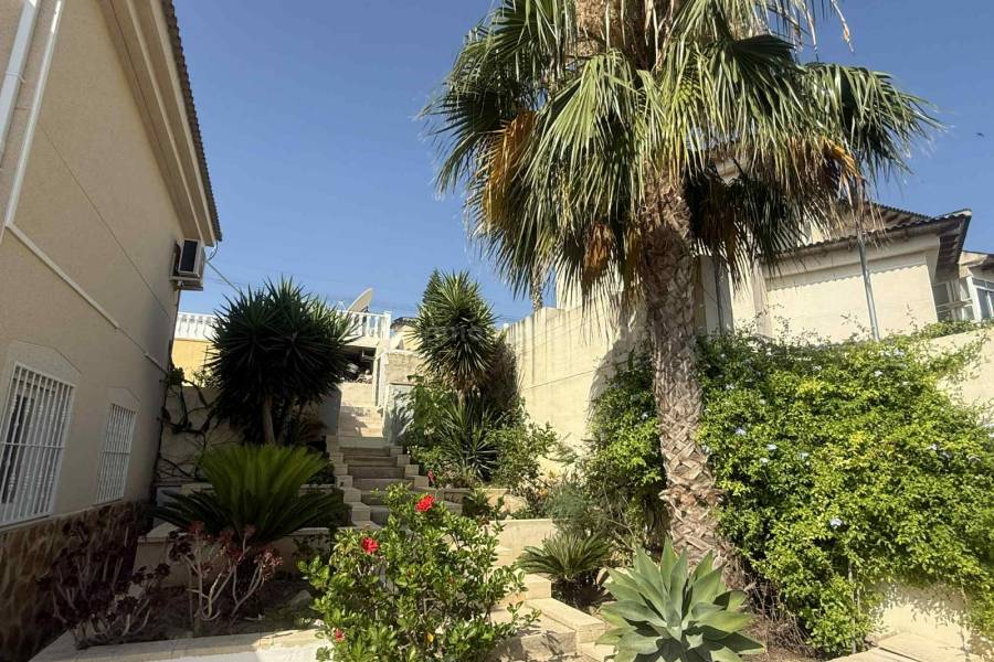 Revente - Maison individuelle / Villa - Almoradí