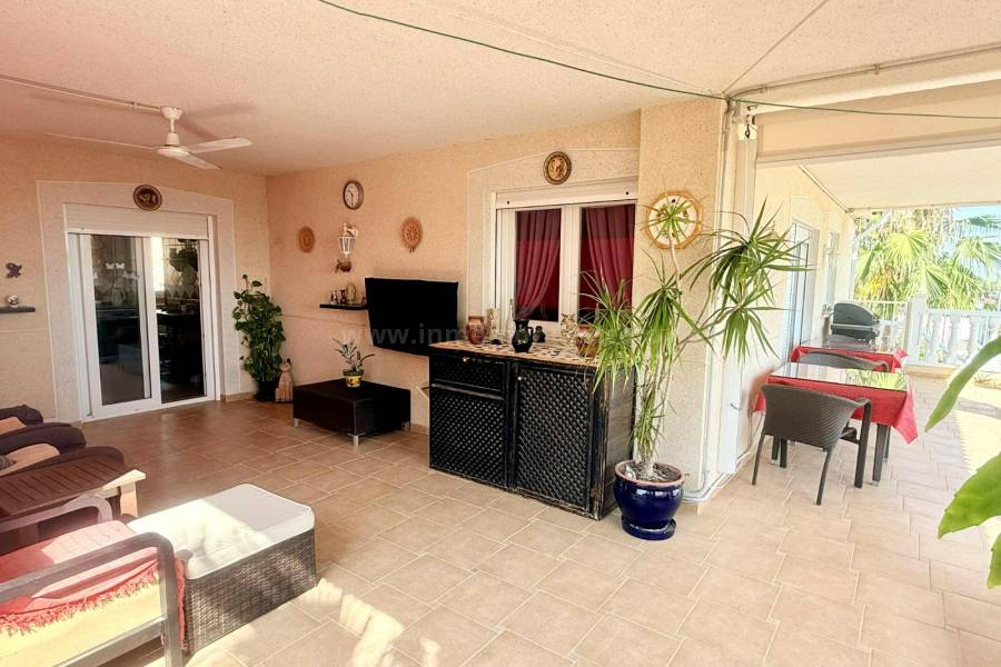 Revente - Maison individuelle / Villa - Almoradí