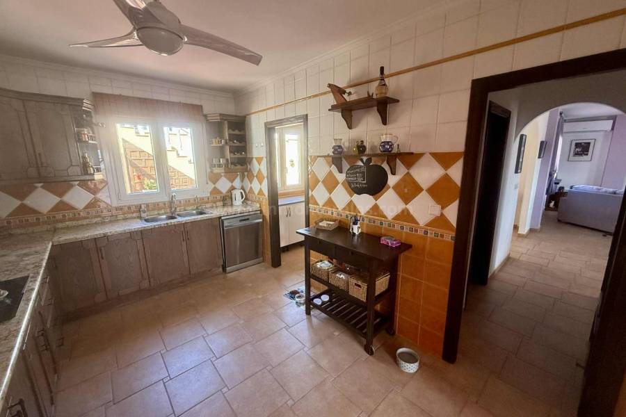 Revente - Maison individuelle / Villa - Almoradí