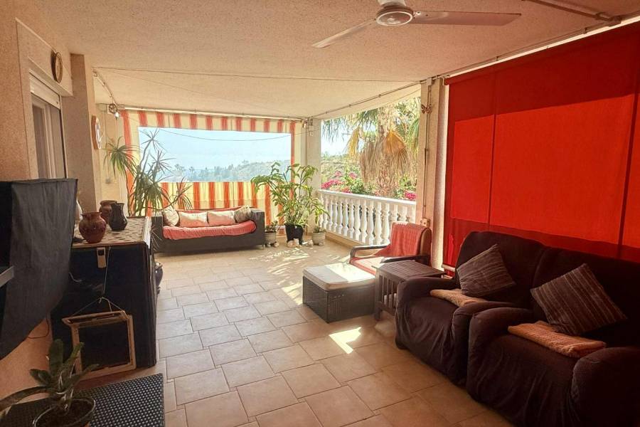 Revente - Maison individuelle / Villa - Almoradí