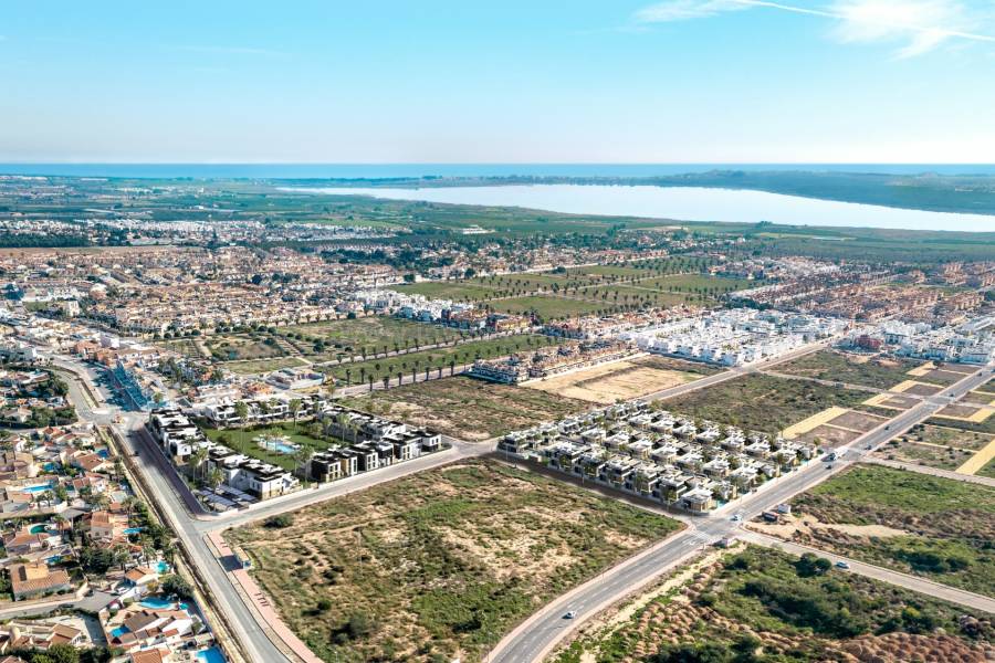Venta - Chalet / Villa - Ciudad Quesada