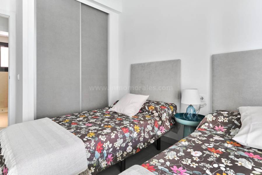 Resale - Apartment  - Torrevieja - La Veleta
