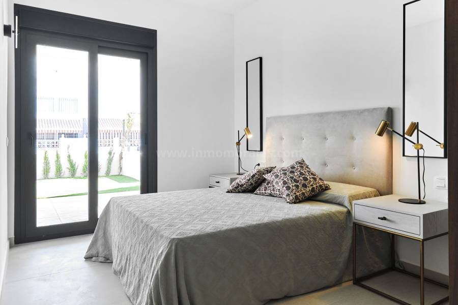 Resale - Apartment  - Torrevieja - La Veleta