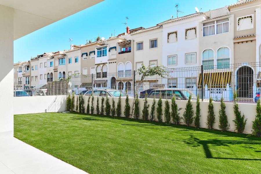 Resale - Apartment  - Torrevieja - La Veleta
