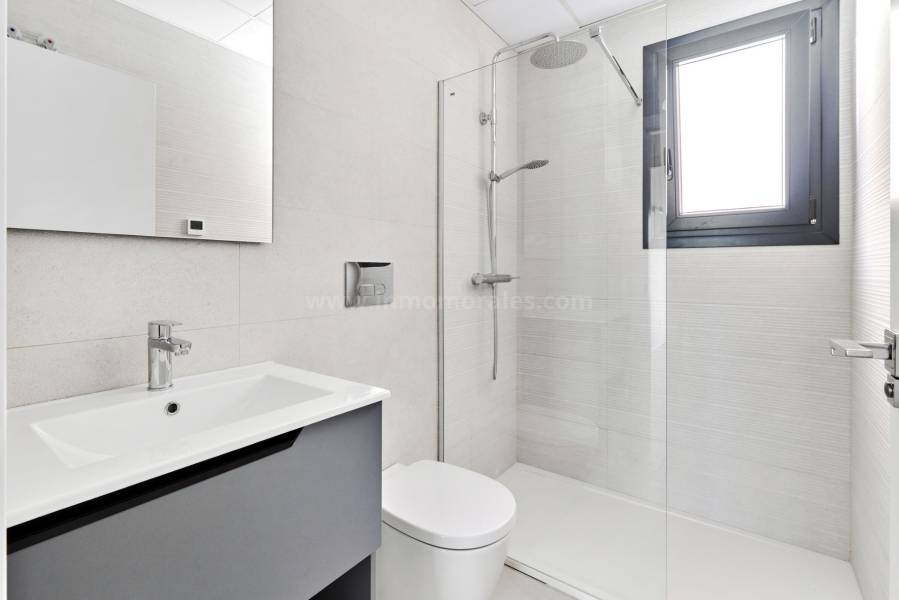 Resale - Apartment  - Torrevieja - La Veleta