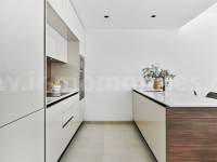 Resale - Apartment  - Torrevieja - La Veleta