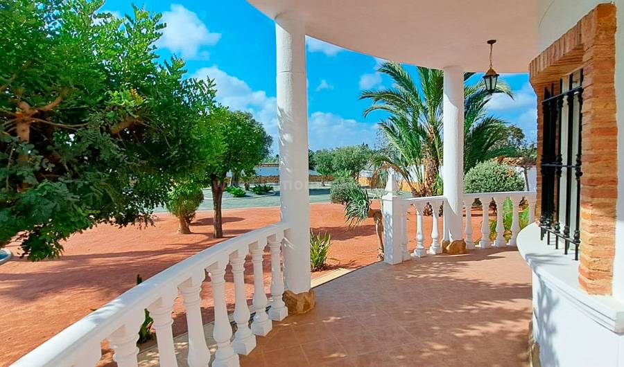 Resale - Country Villa   - Catral