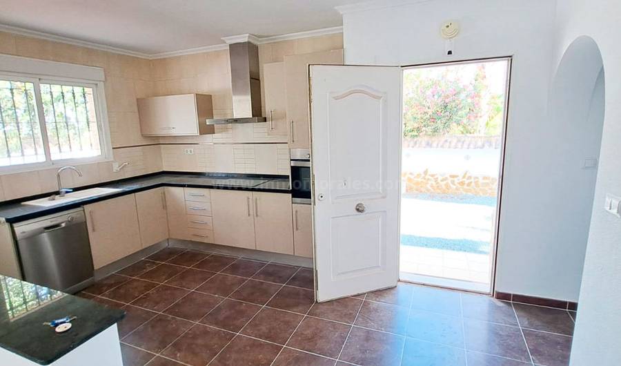 Resale - Country Villa   - Catral