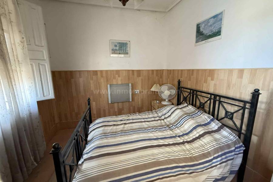 Resale - Village house - Almoradí