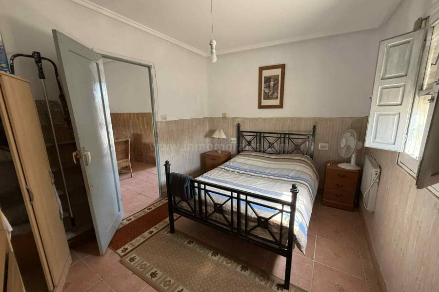 Resale - Village house - Almoradí