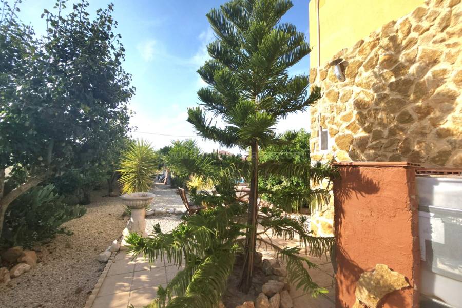 Resale - Country Villa   - Catral