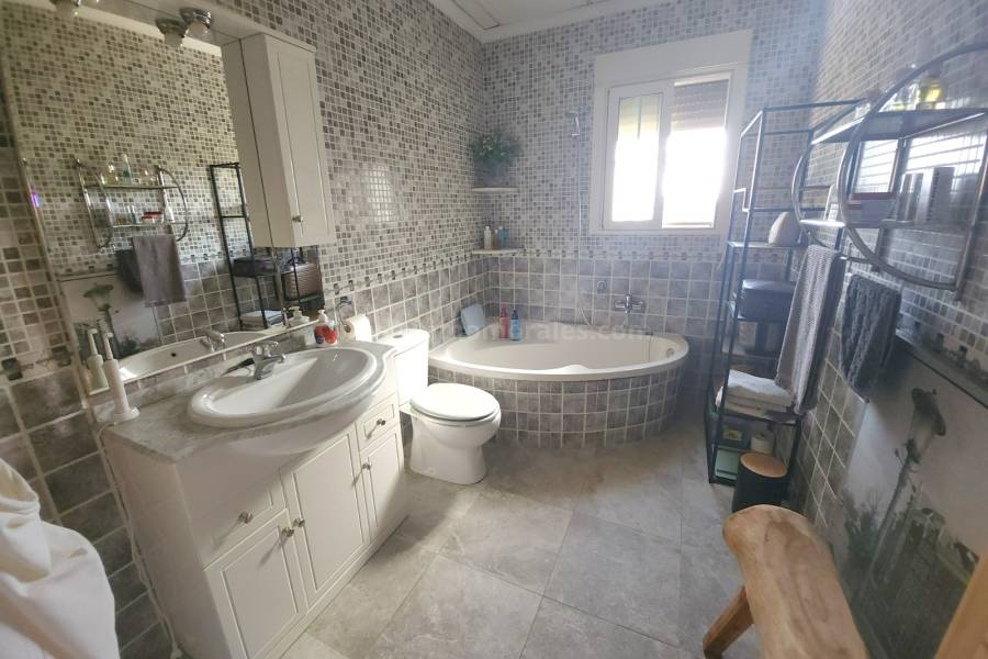 Resale - Country Villa   - Catral